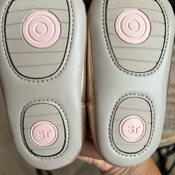 Stride Rite Baby Girl Rose Gold and Pink Heart Shoes, 12-18 months - Picture 5 of 8